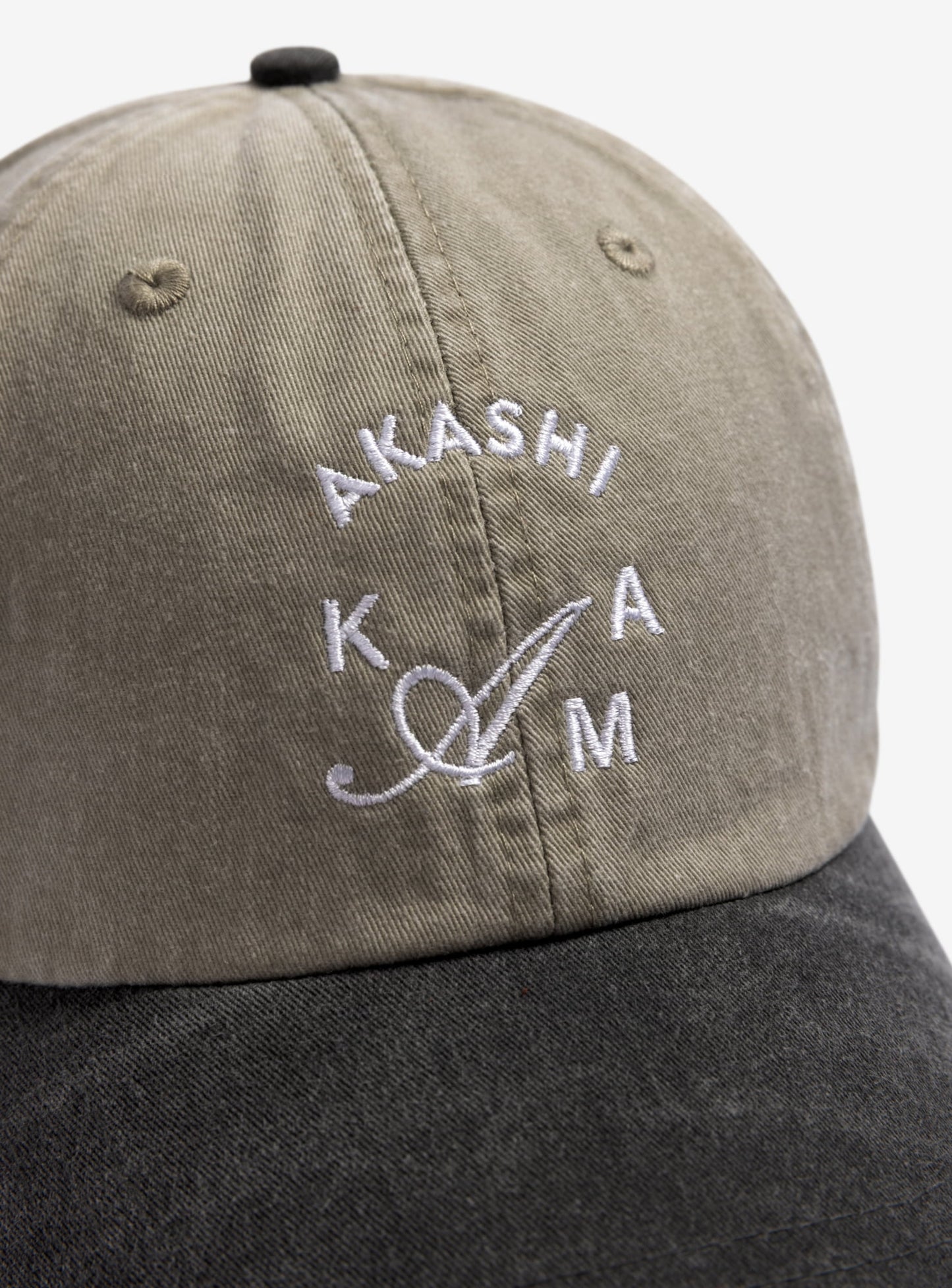 Crest Logo Black / Grey Japanese AKASHI-KAMA